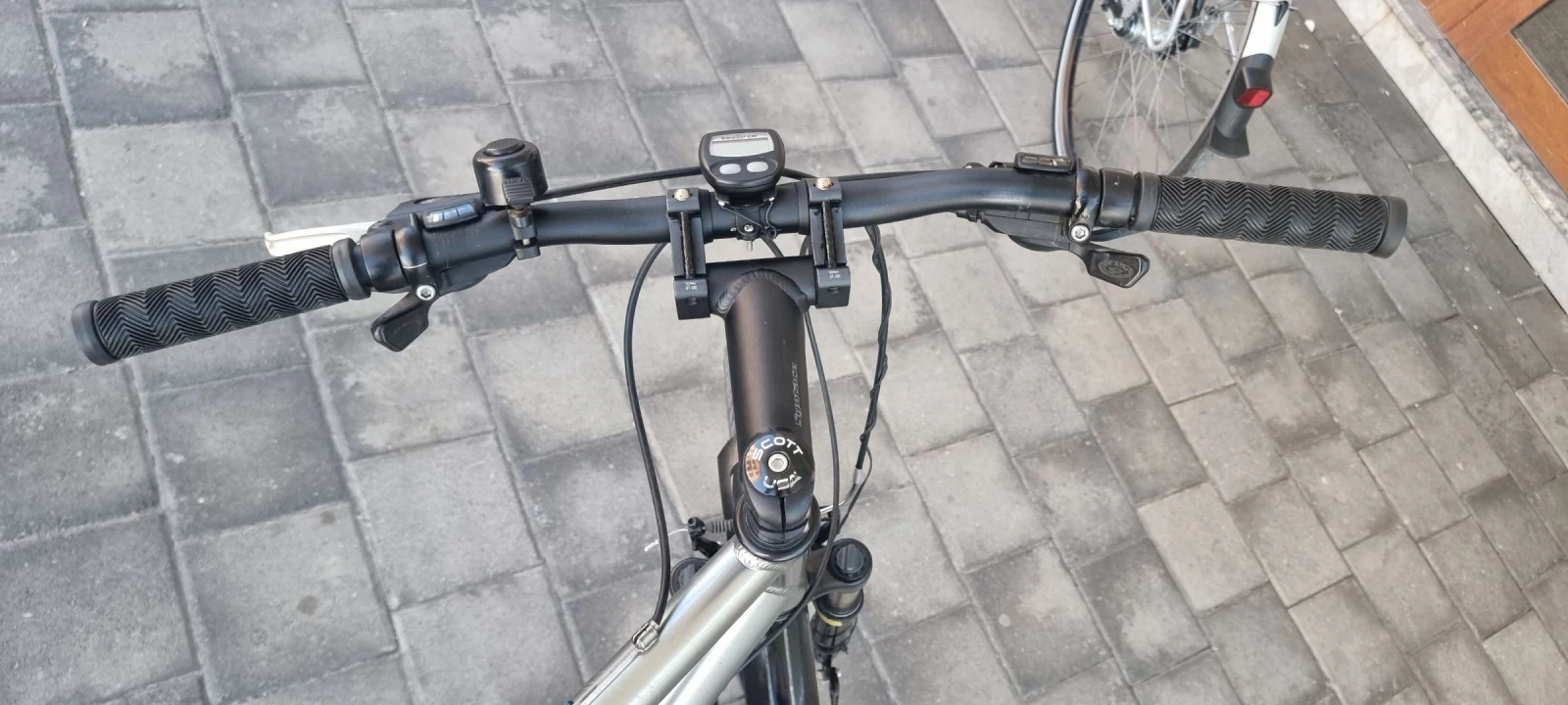 ������� | Mobile.bg � ����������� 12