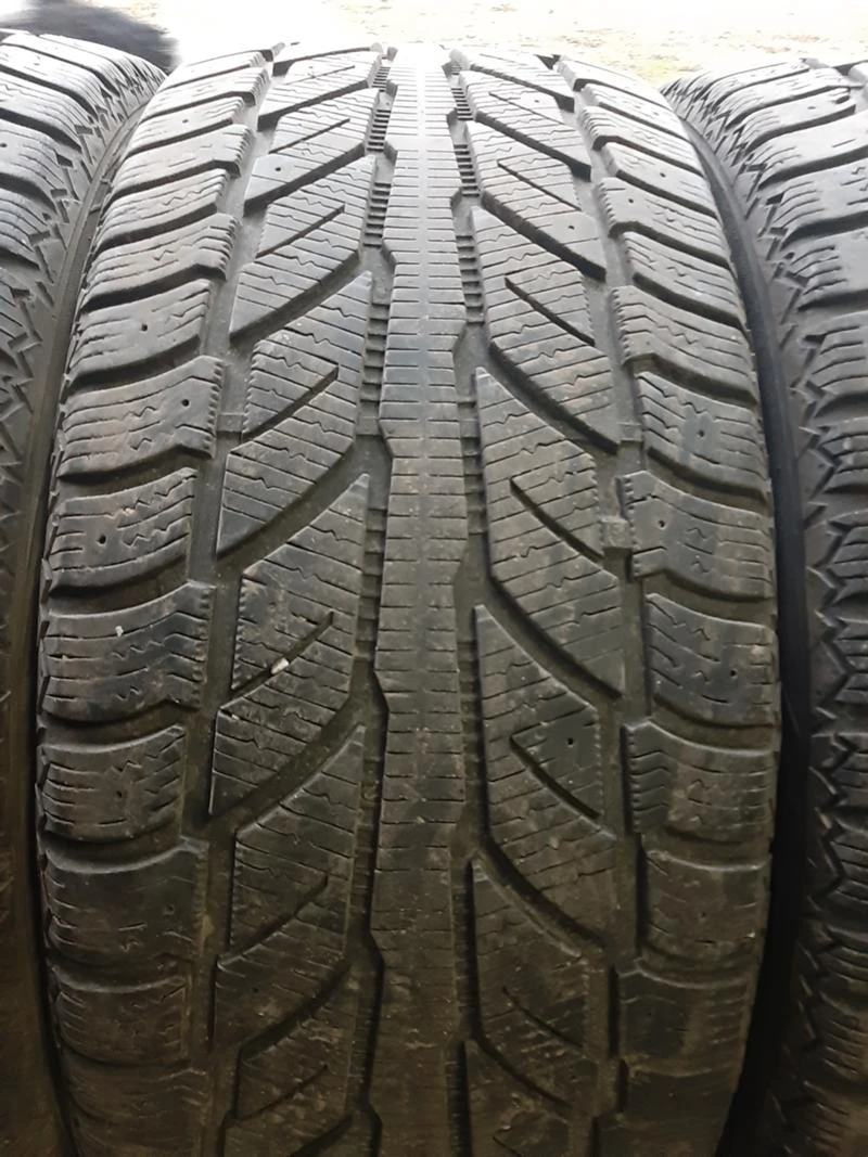 Гуми Зимни 255/50R20, снимка 5 - Гуми и джанти - 35189906