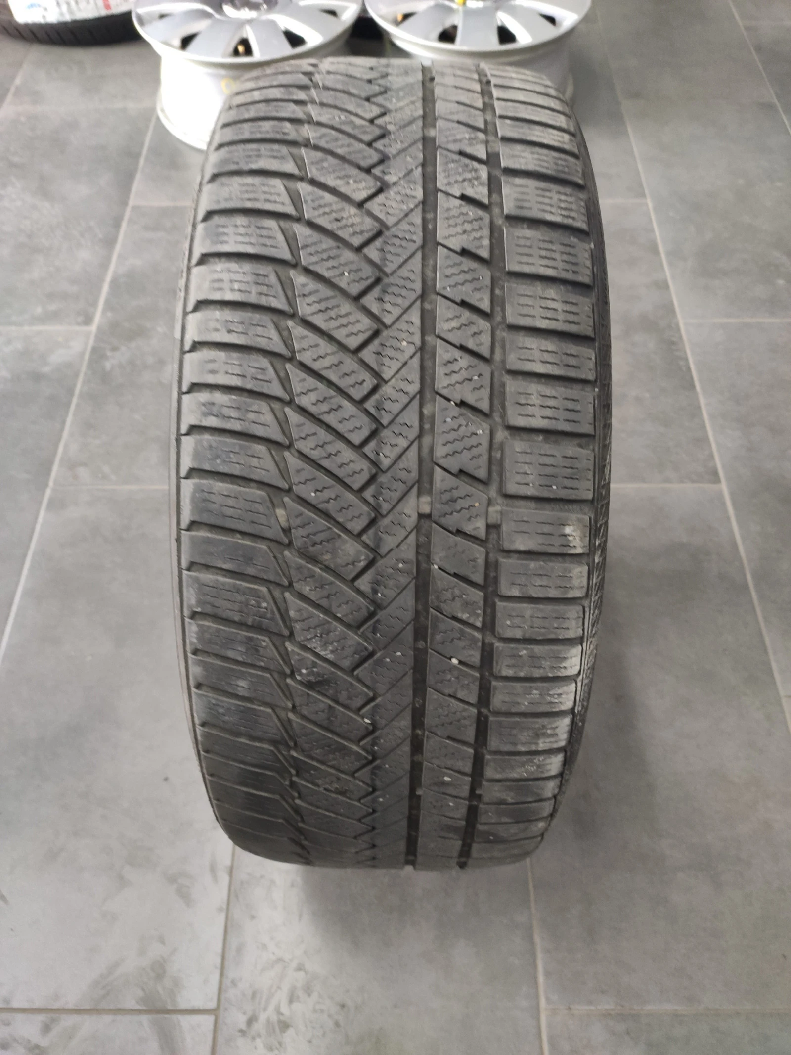  235/35R19 | Mobile.bg   2