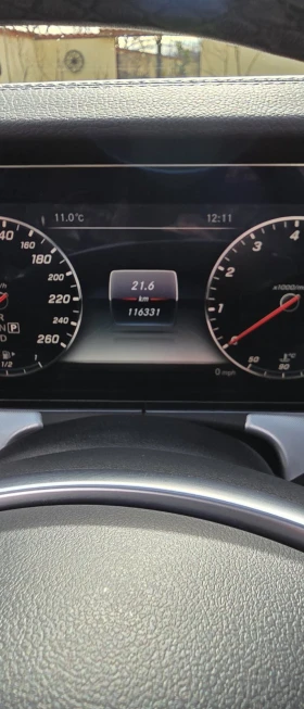 Mercedes-Benz E 400 4MATIK AMG, снимка 10