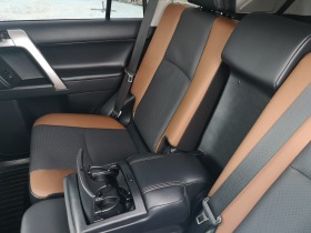 Toyota Land cruiser Premium Special Black Edition, снимка 14 - Автомобили и джипове - 45115677