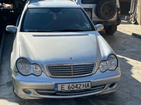 Mercedes-Benz C 220, снимка 2