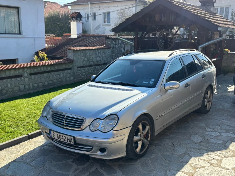 Mercedes-Benz C 220, снимка 1 - Автомобили и джипове - 47588671