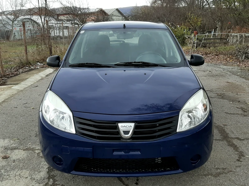 Dacia Sandero 1.4-КЛИМА ! ! ! , снимка 2 - Автомобили и джипове - 48132424