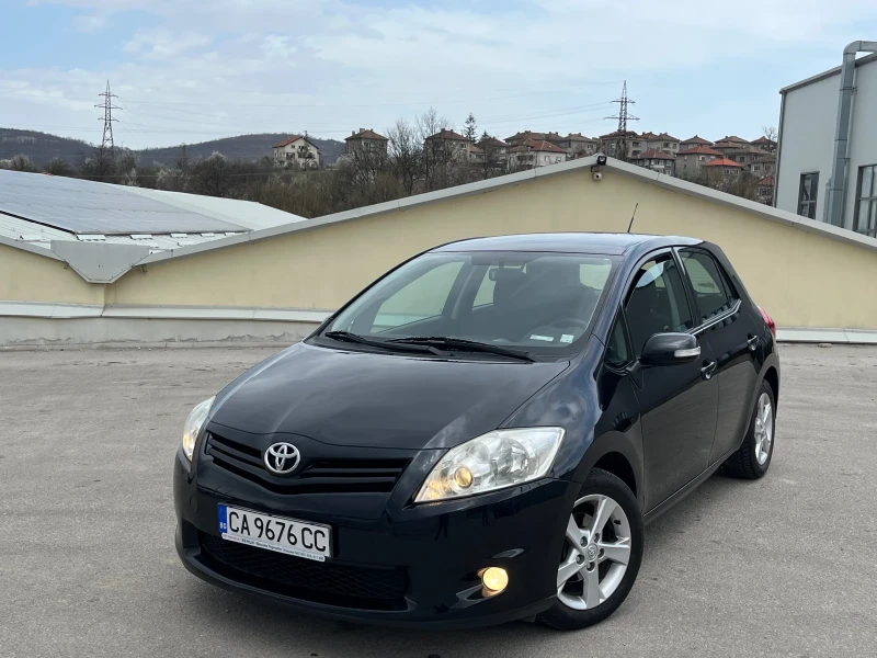 Toyota Auris 1.3i 99hp * Сервизна книжка , снимка 1 - Автомобили и джипове - 49520830