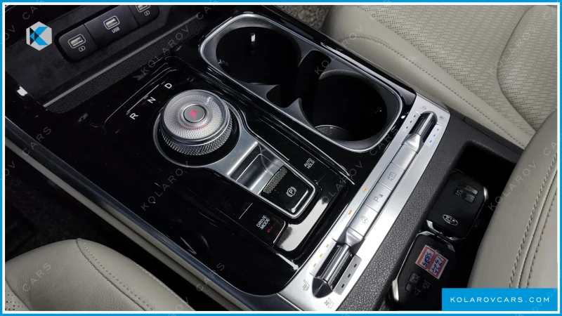 Kia Carnival Очакван внос - Limousine Noblesse  Kolarov | Cars, снимка 5 - Автомобили и джипове - 51819328