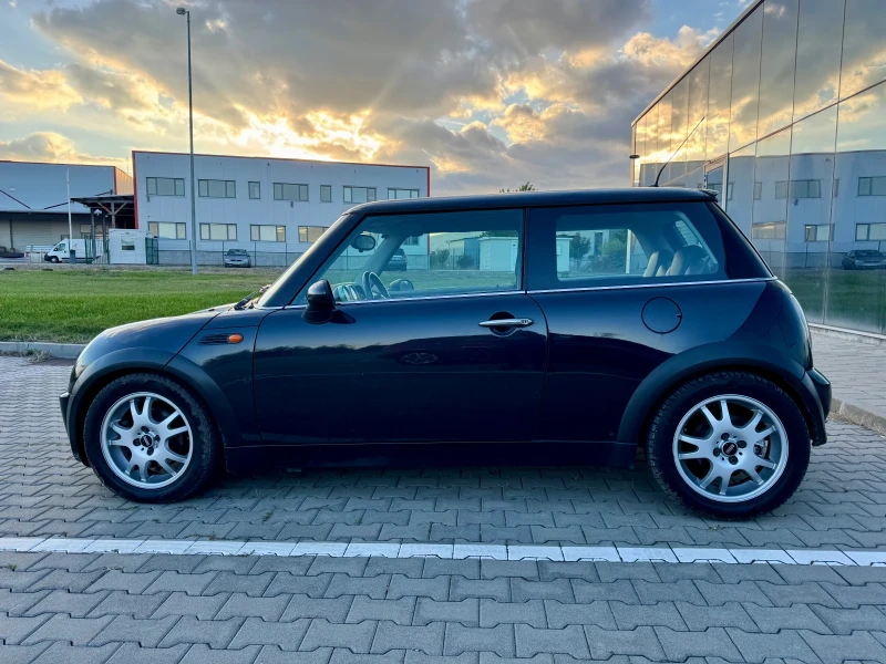 Mini One 1.6 90кс кожен салон подгрев, снимка 8 - Автомобили и джипове - 52002889