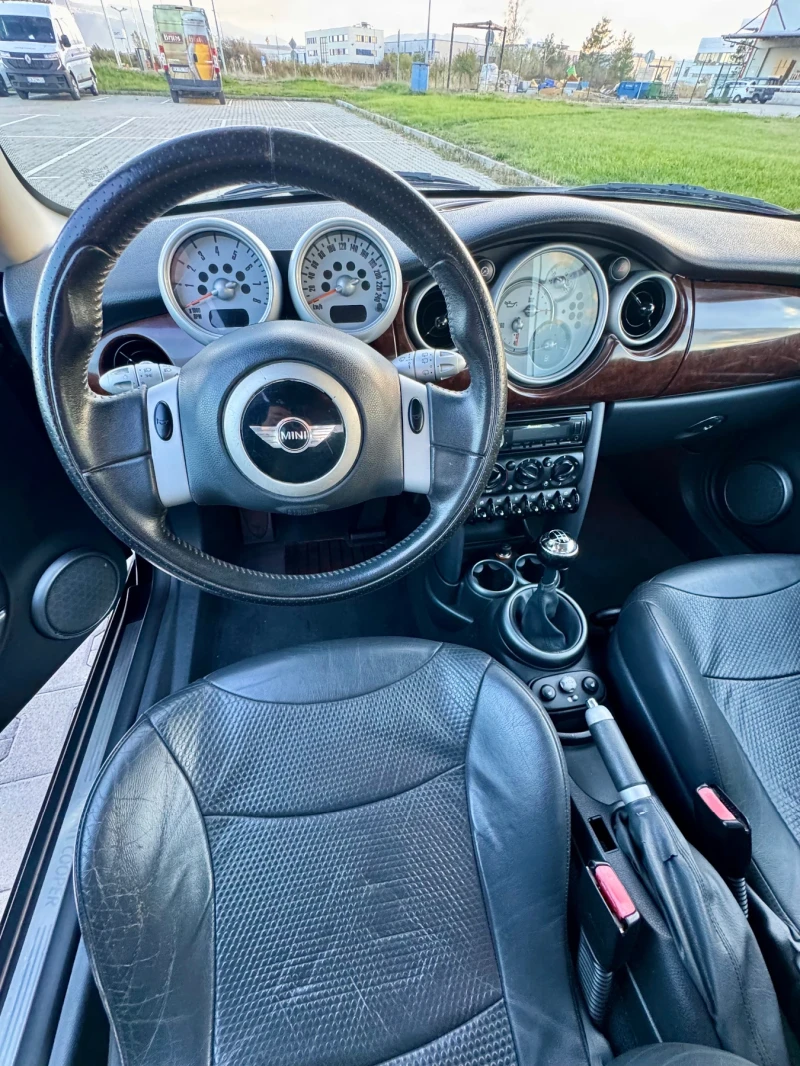 Mini One 1.6 90кс кожен салон подгрев, снимка 12 - Автомобили и джипове - 52002889