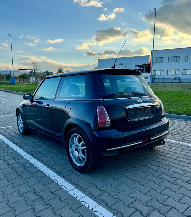 Mini One 1.6 90кс кожен салон подгрев, снимка 5 - Автомобили и джипове - 52002889