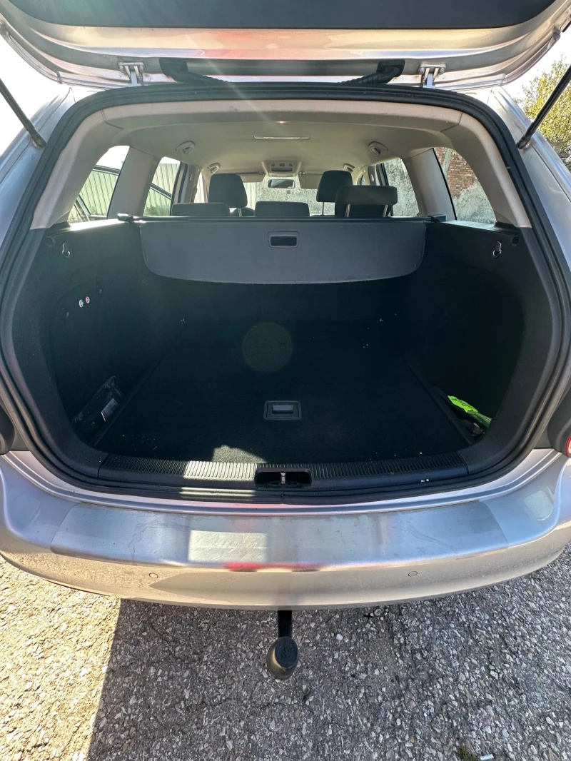 VW Golf 1.6TDI105кс5ск, снимка 9 - Автомобили и джипове - 52645518