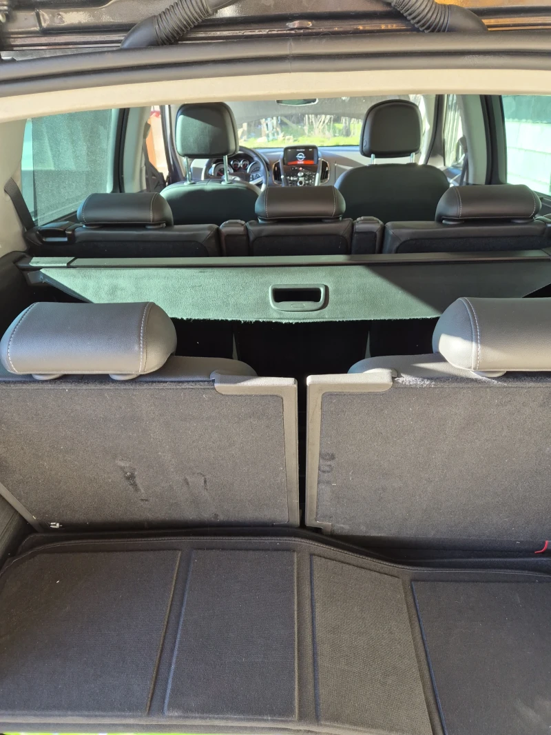Opel Zafira Tourer ECOFLEX, снимка 12 - Автомобили и джипове - 52935794
