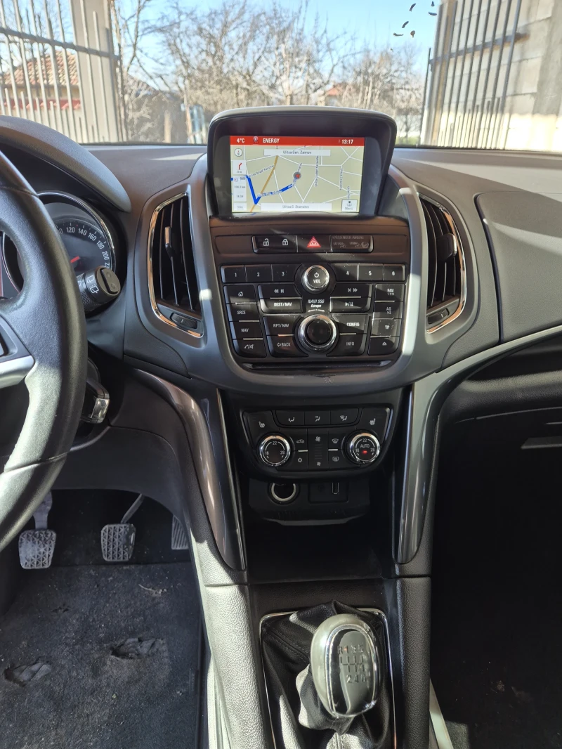 Opel Zafira Tourer ECOFLEX, снимка 8 - Автомобили и джипове - 52935794
