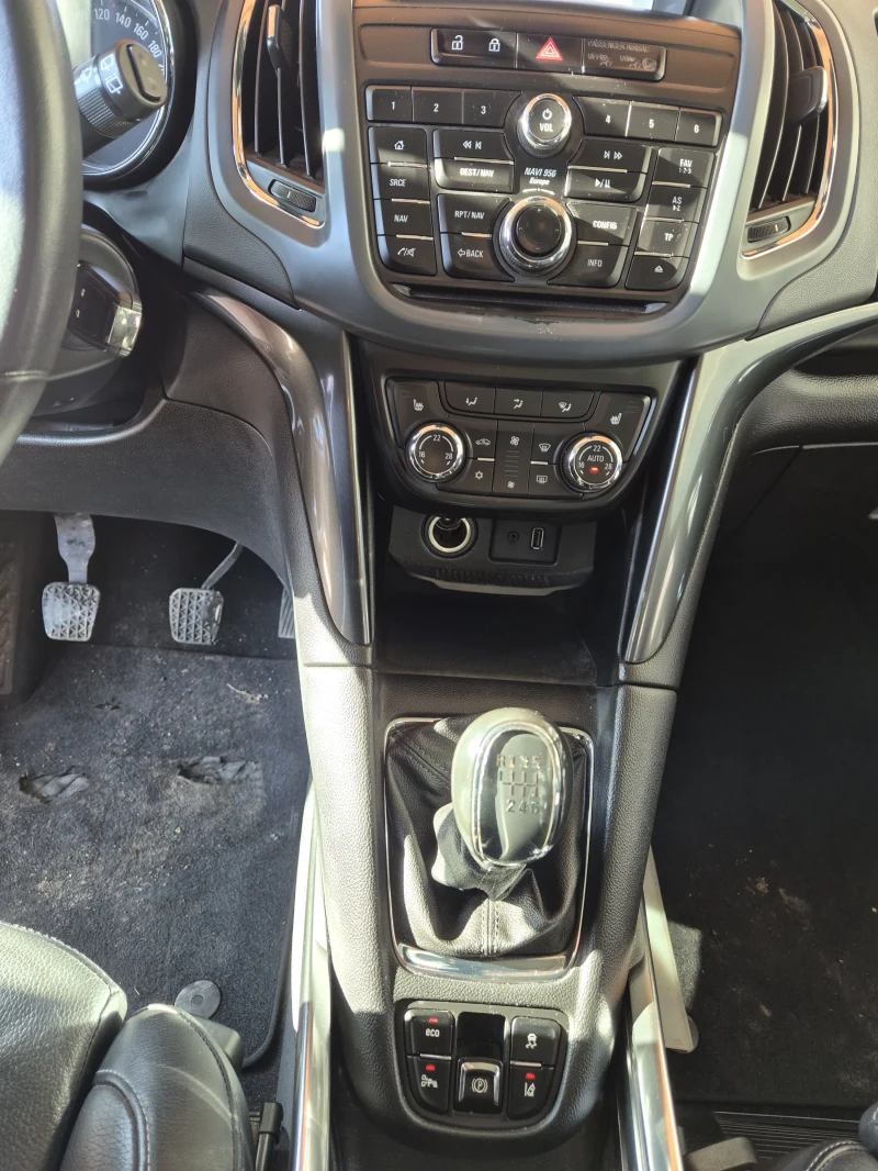 Opel Zafira Tourer ECOFLEX, снимка 9 - Автомобили и джипове - 52935794