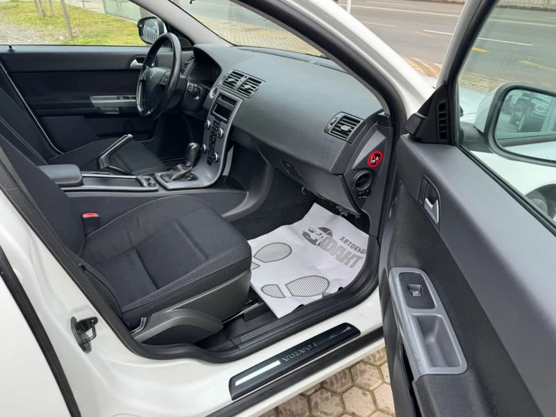 Volvo V50 1.6D, снимка 11 - Автомобили и джипове - 53381195