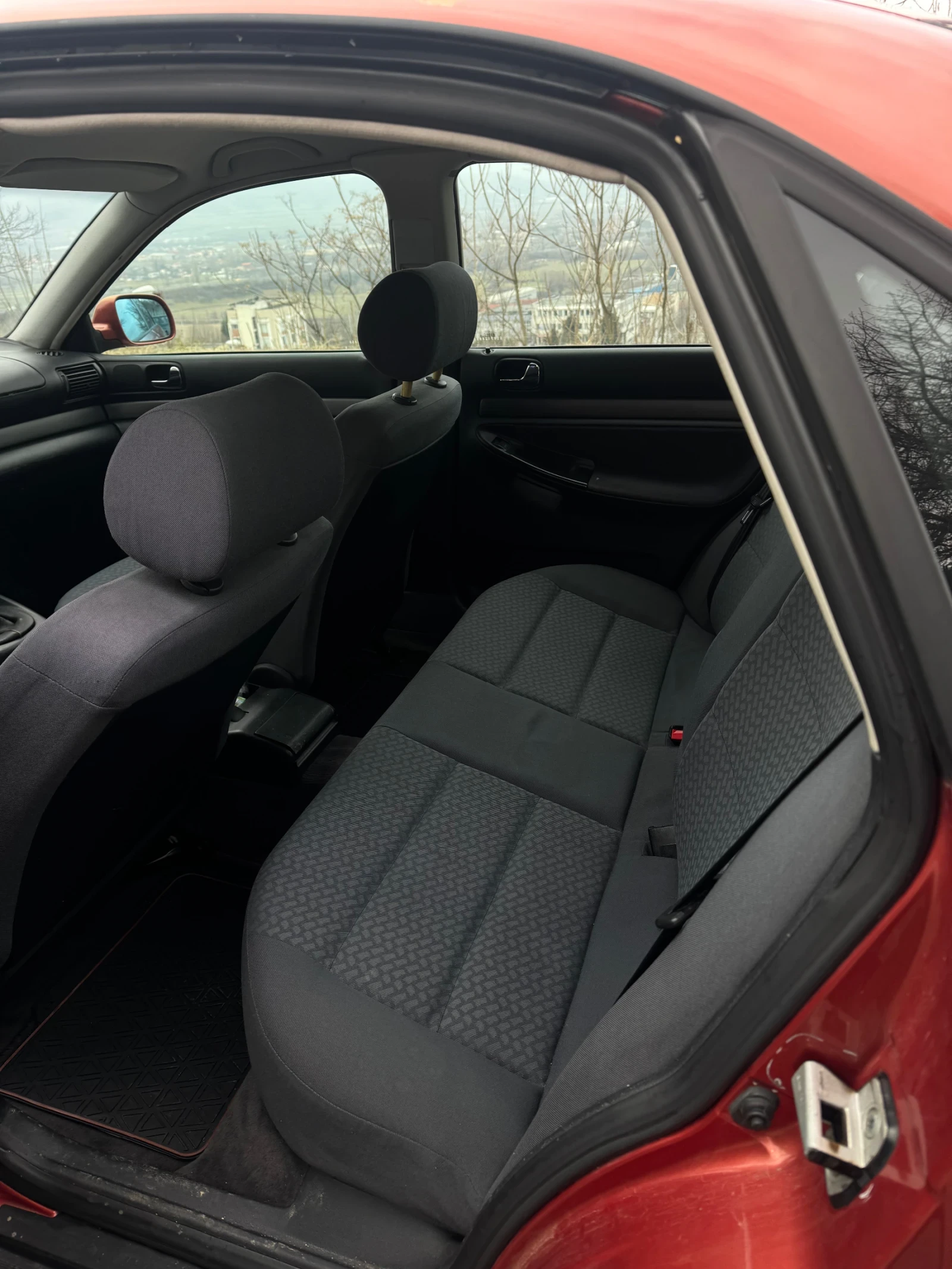 Audi A4 1.8 125 ГИ*  - изображение 7