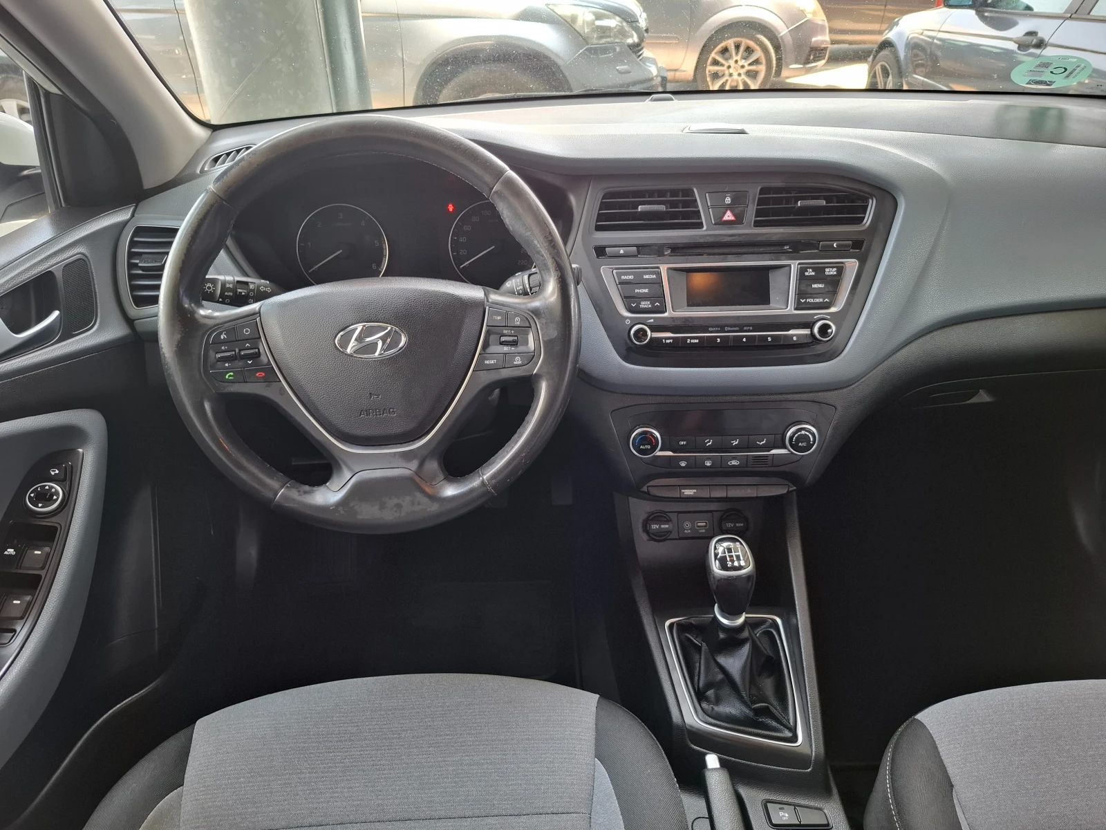 Hyundai I20 1.1 CRDi* LED* EURO6 - изображение 9