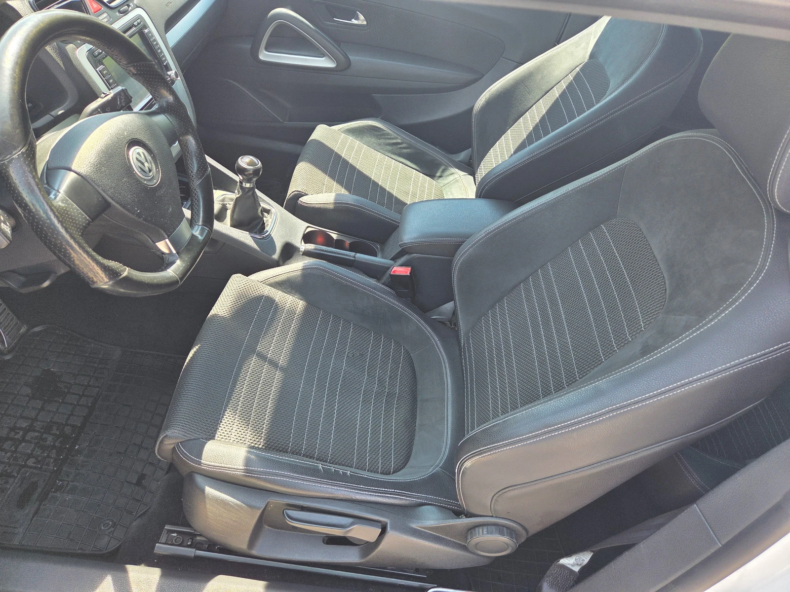 VW Scirocco 1.4i 16v 160ps. | Mobile.bg   11