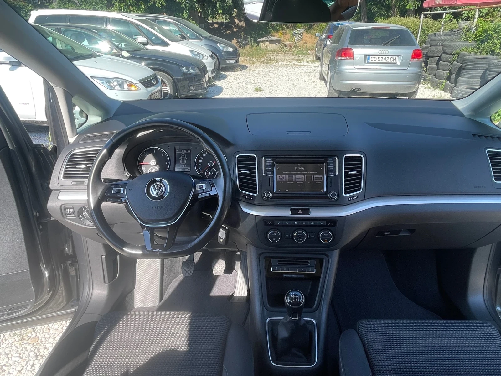 VW Sharan 2.0TDI - изображение 9