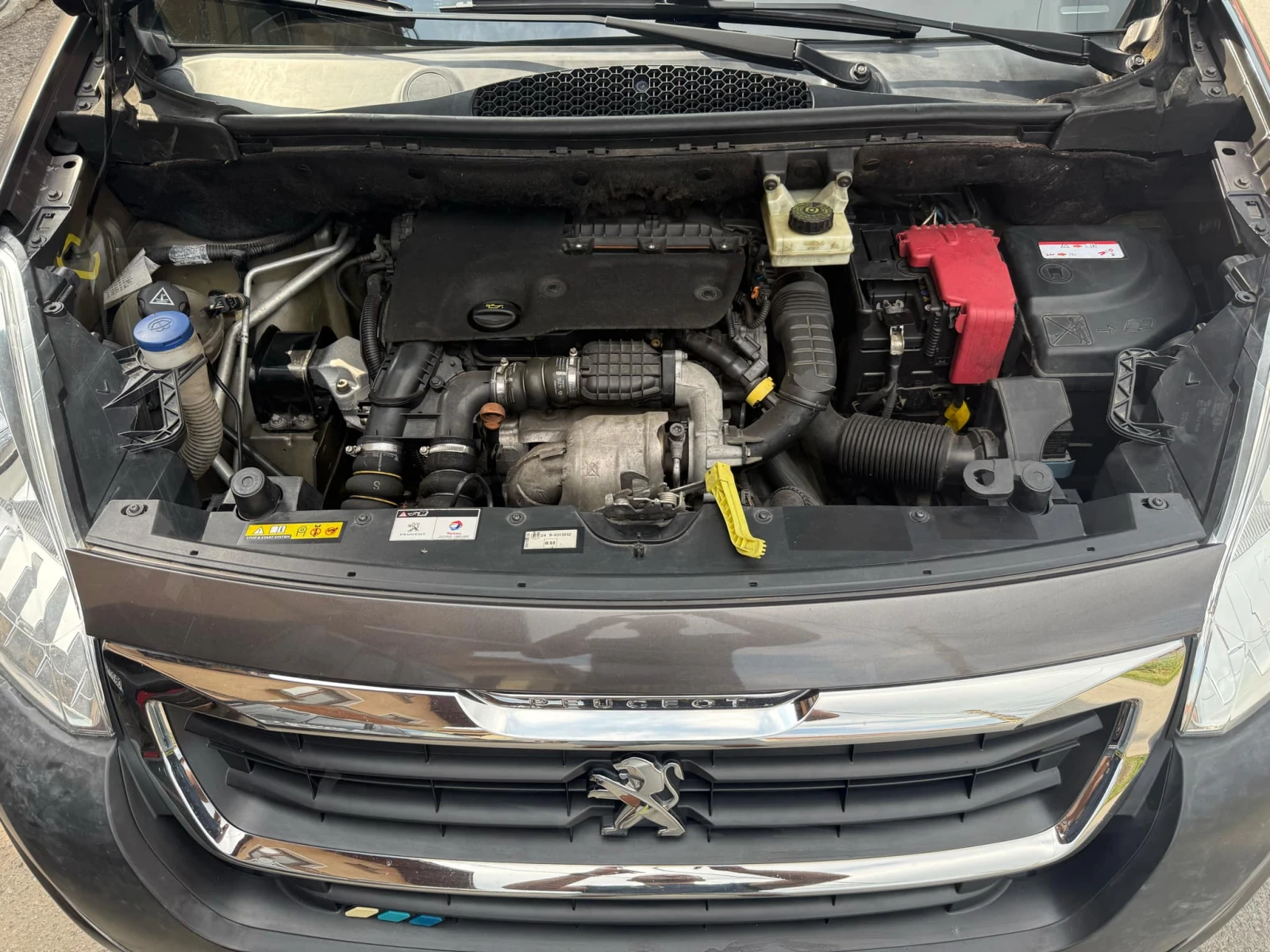Peugeot Partner Tepee 1.6 Blue HDI - изображение 8