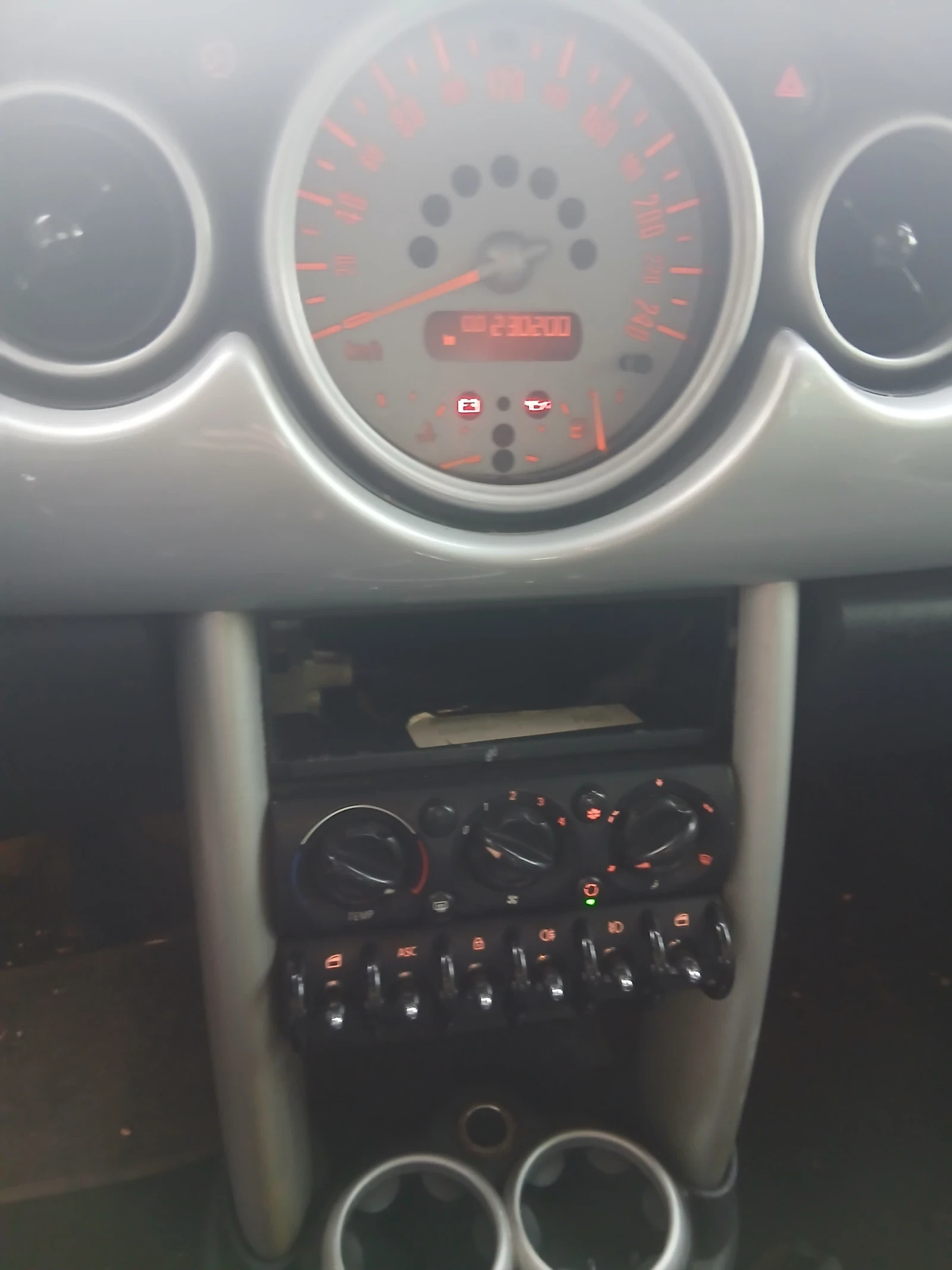 Mini Cooper 1.4 d - изображение 3