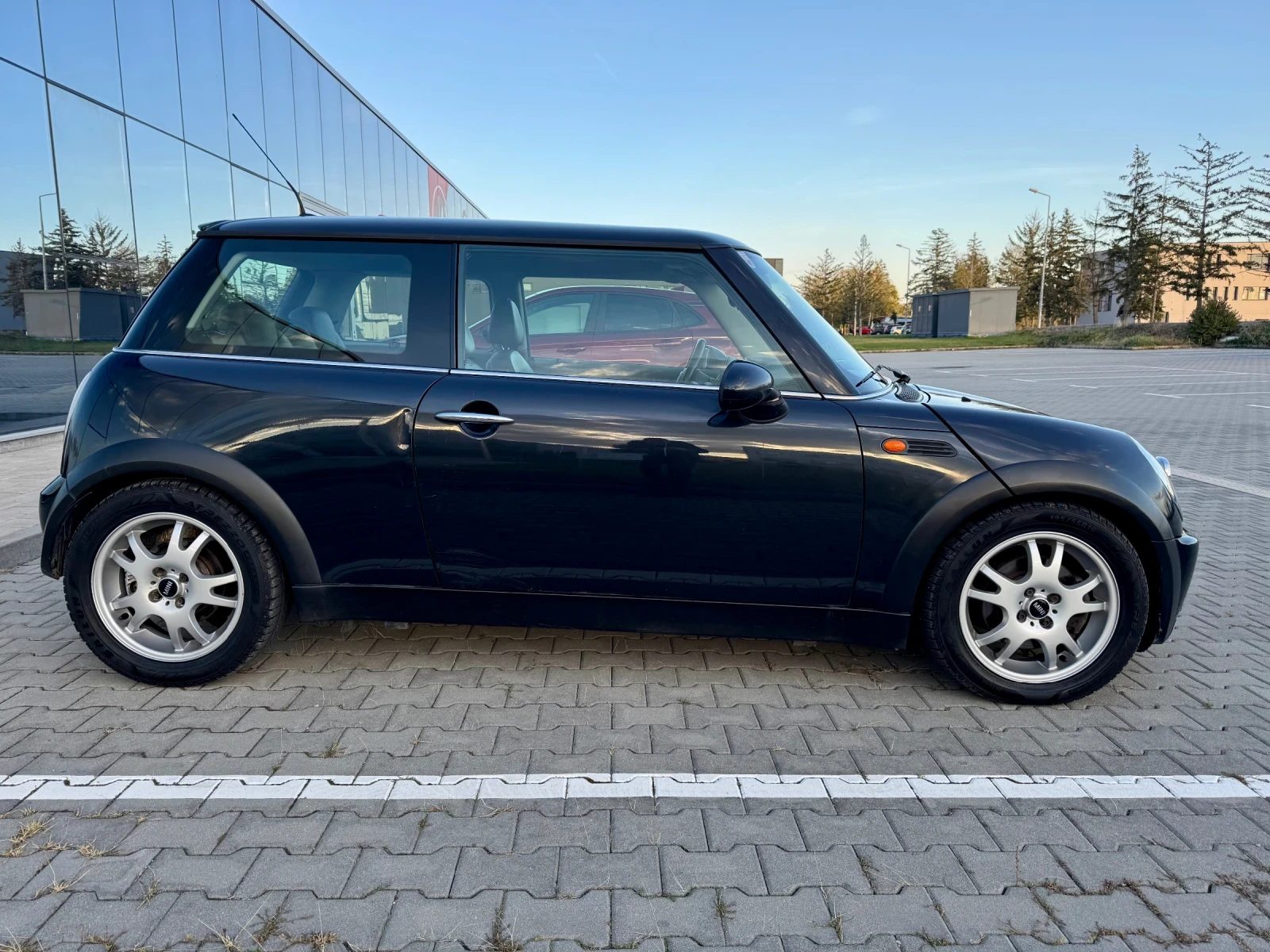 Mini One 1.6 90кс кожен салон подгрев - изображение 7