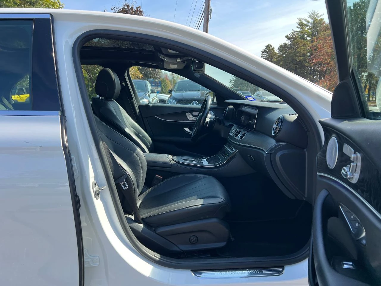 Mercedes-Benz E 350 * * CARFAX * * АВТОКРЕДИТ * *  - изображение 6