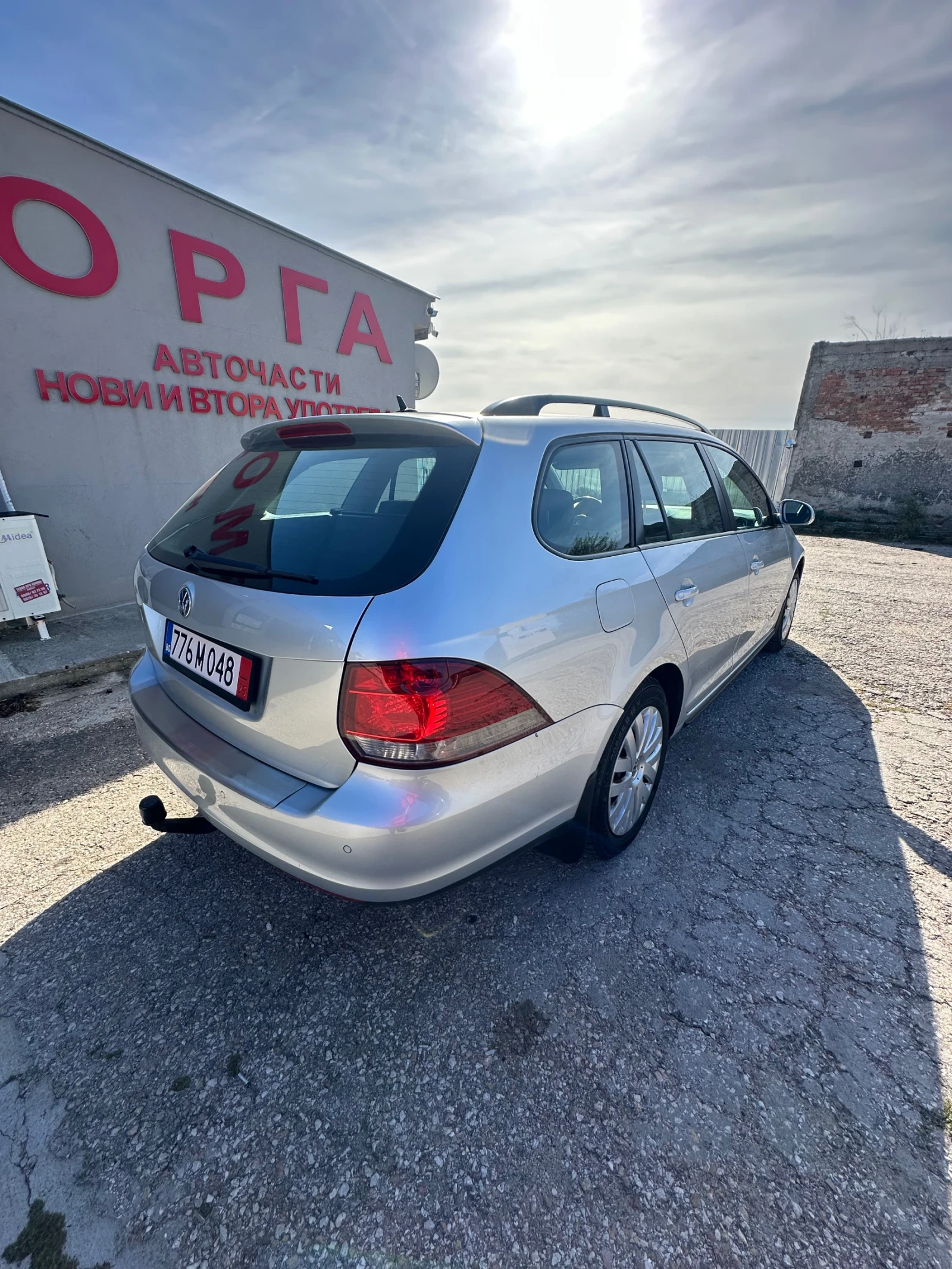 VW Golf 1.6TDI105кс5ск - изображение 5