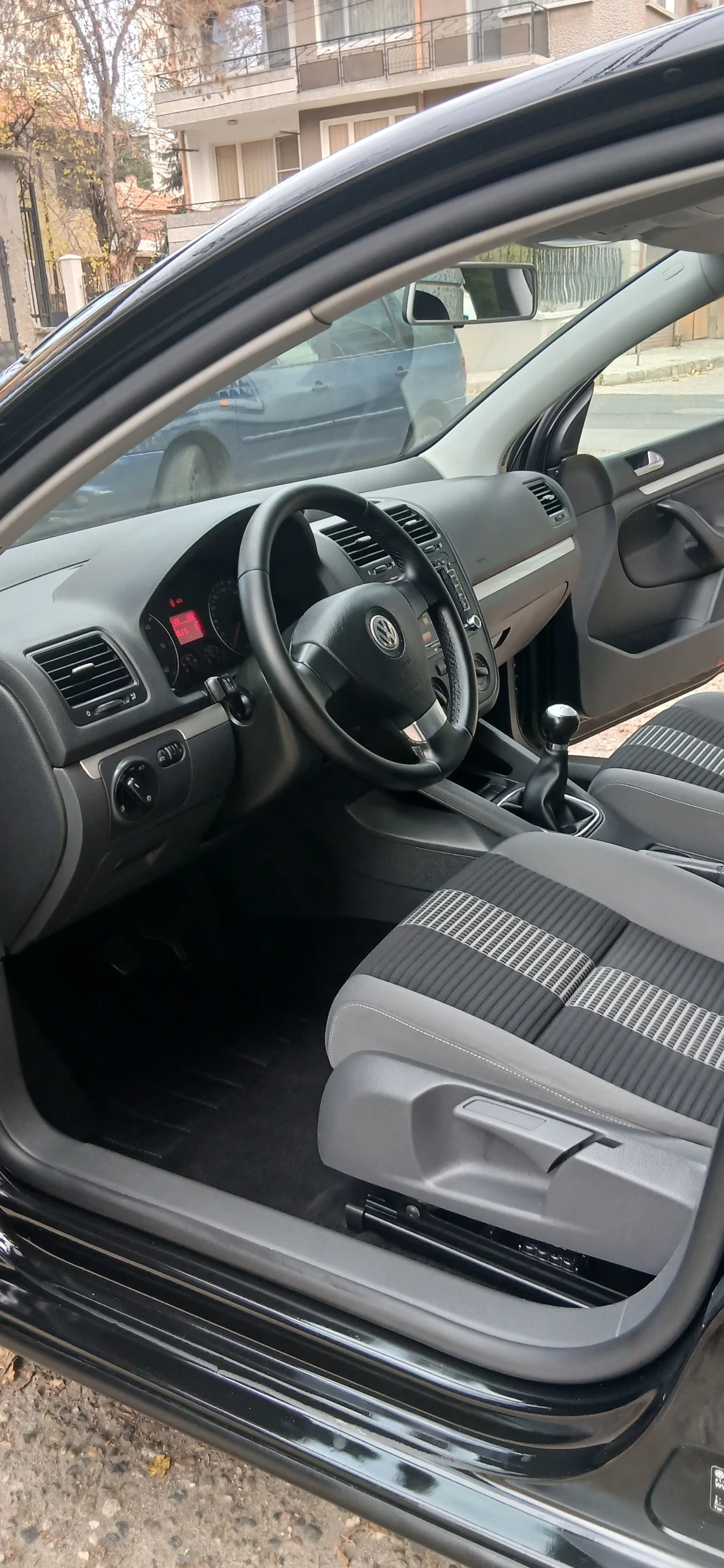 VW Golf 1.9  TDI  - изображение 9