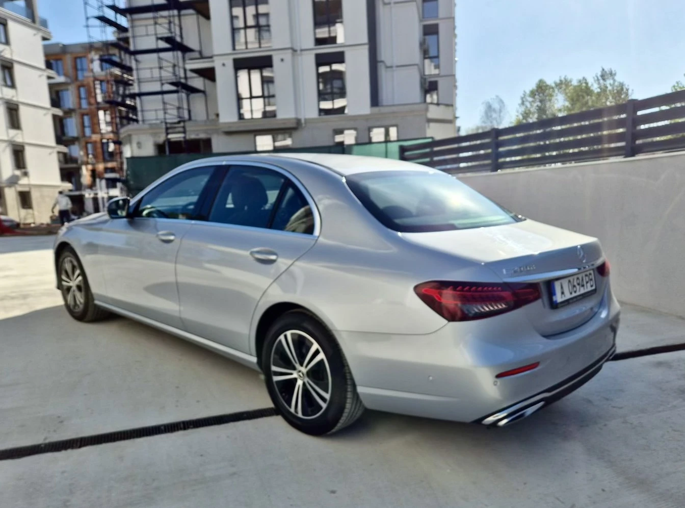 Mercedes-Benz E 200 | Mobile.bg   6