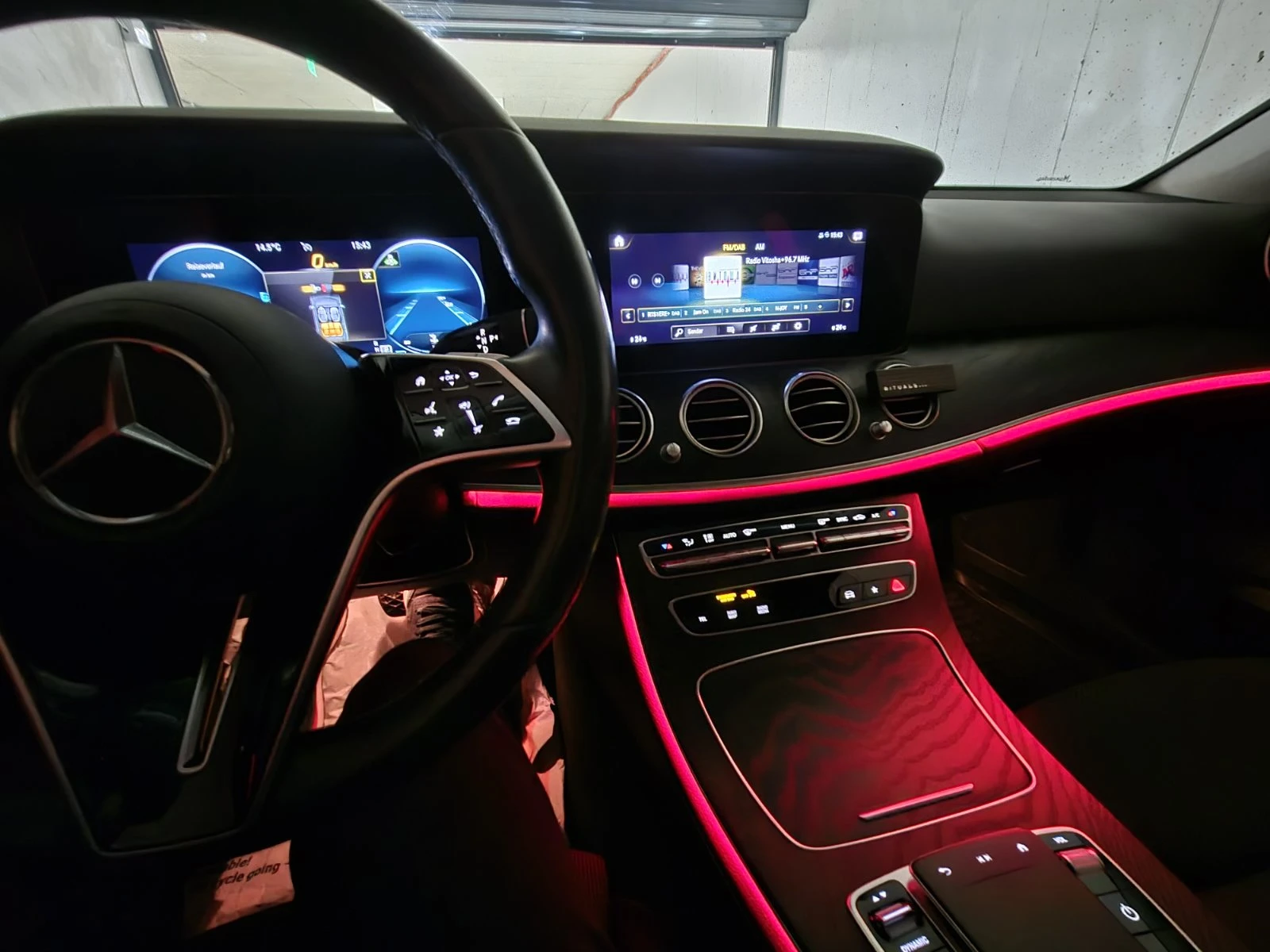 Mercedes-Benz E 200 | Mobile.bg   10