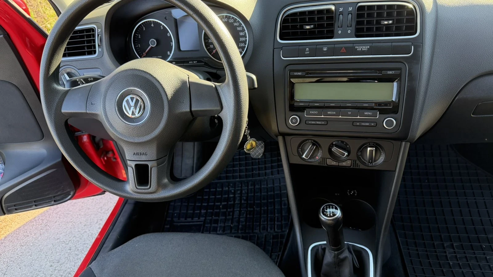 VW Polo  - изображение 9