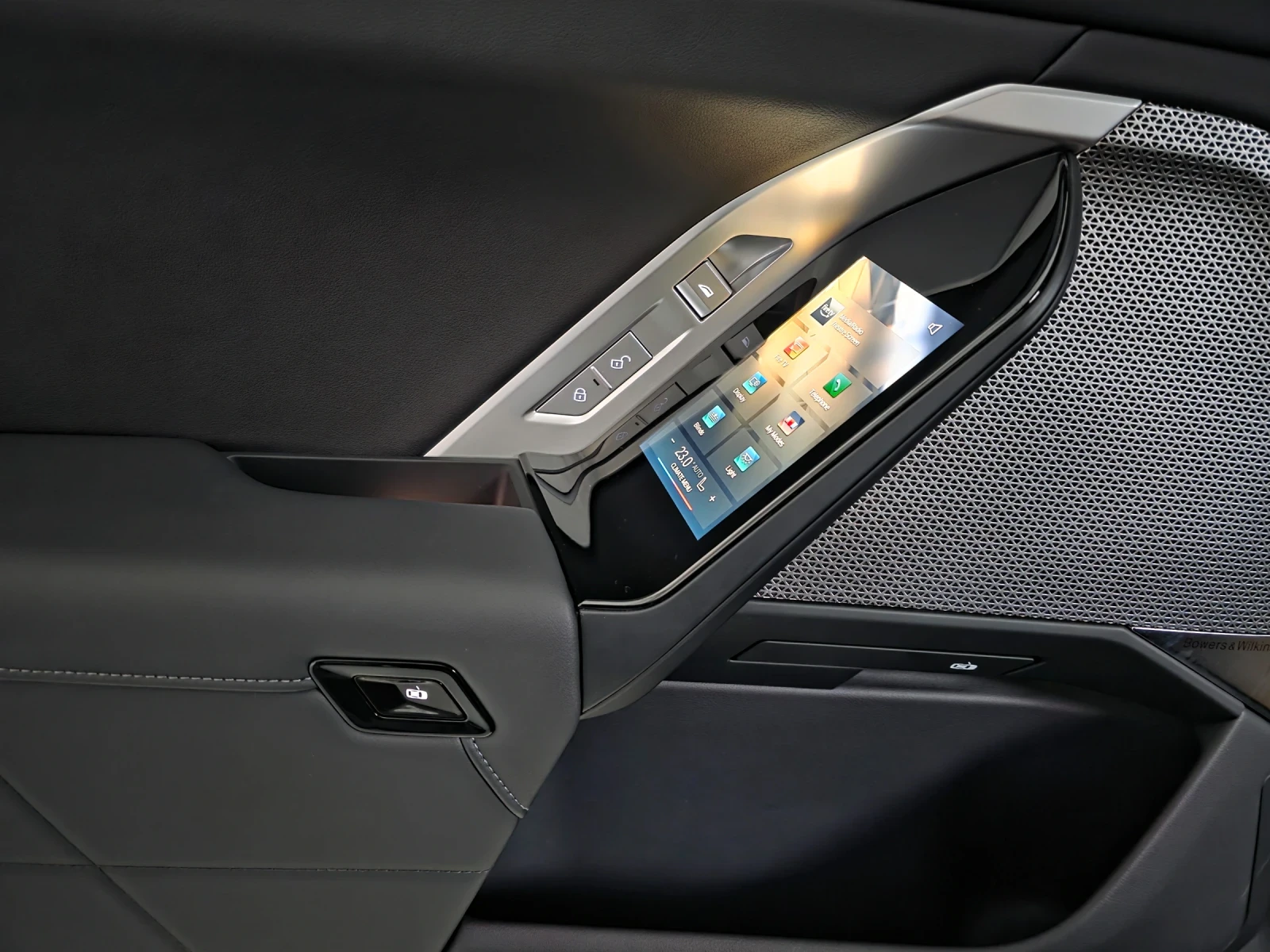 BMW 740 xDRIVE M-SPORT PANO 31inchTV B&W | Mobile.bg � ����������� 13