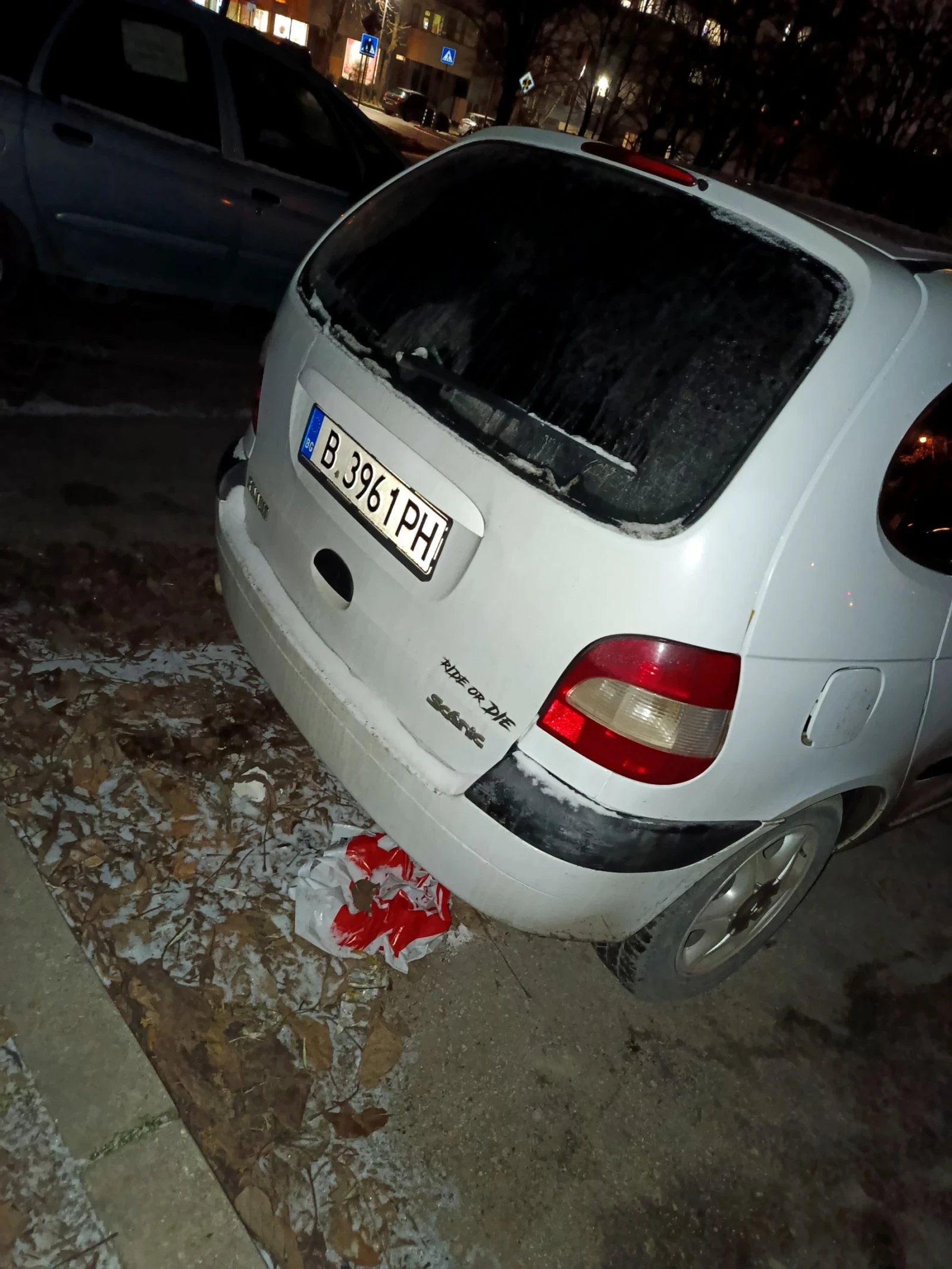 Renault Scenic 1.9dTi - изображение 2