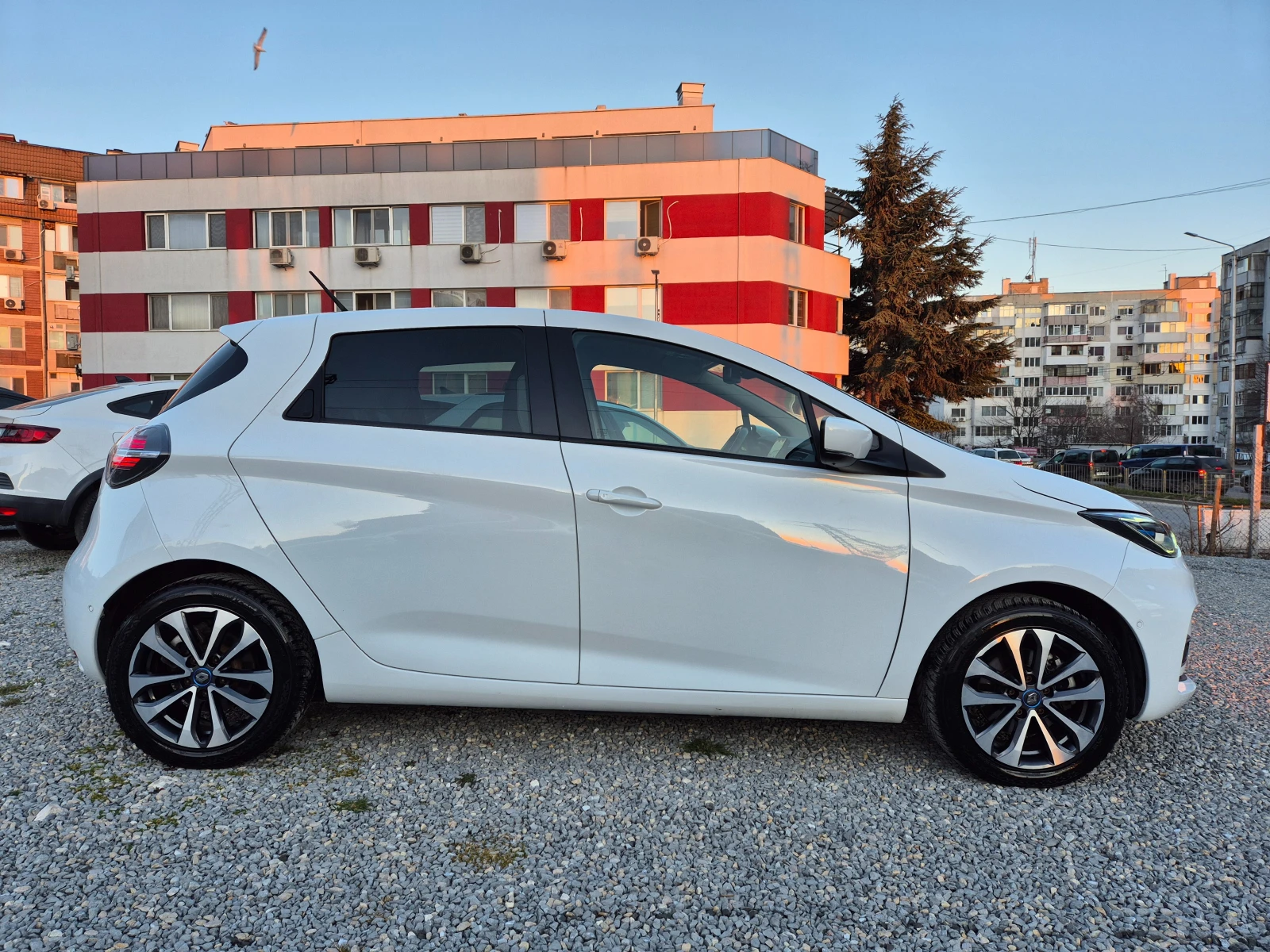 Renault Zoe R-135-INTENS-CCS PORT-SOH-100%-TERMO POMPA, снимка 7 - Автомобили и джипове - 53743483