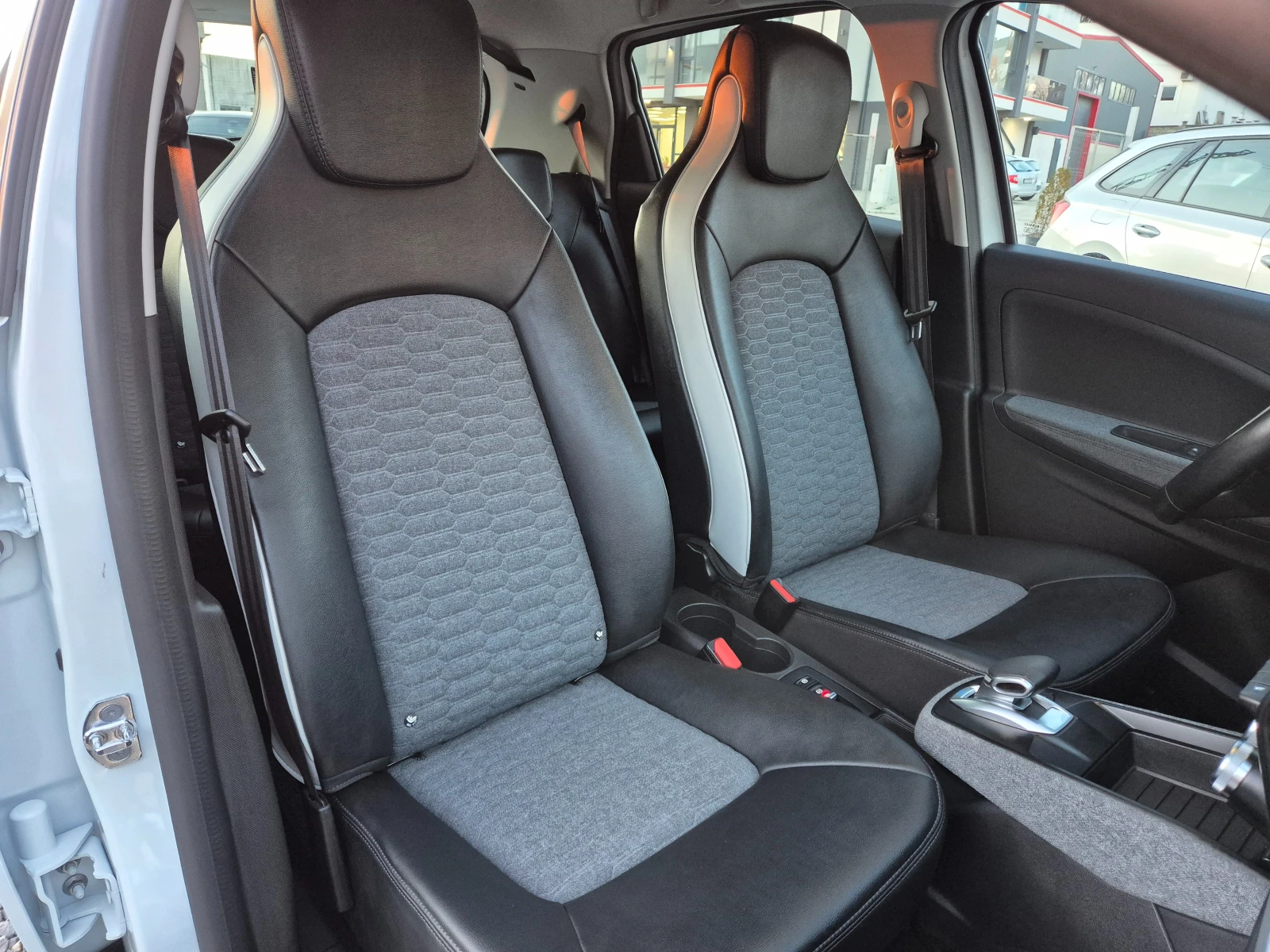 Renault Zoe R-135-INTENS-CCS PORT-SOH-100%-TERMO POMPA, снимка 12 - Автомобили и джипове - 53743483