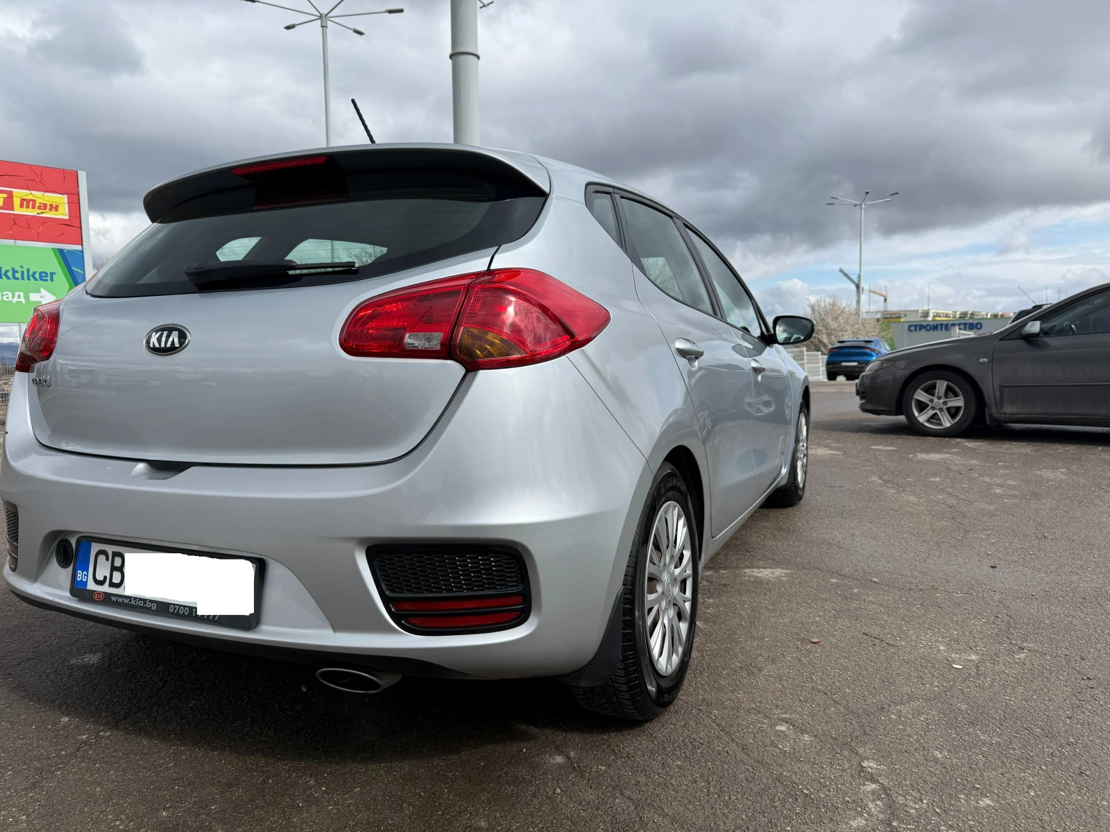 Kia Ceed, снимка 3 - Автомобили и джипове - 54007245