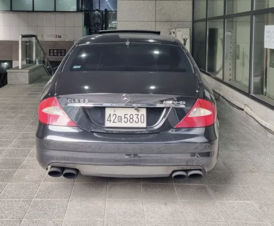 Mercedes-Benz CLS 55 AMG, снимка 2 - Автомобили и джипове - 54088768