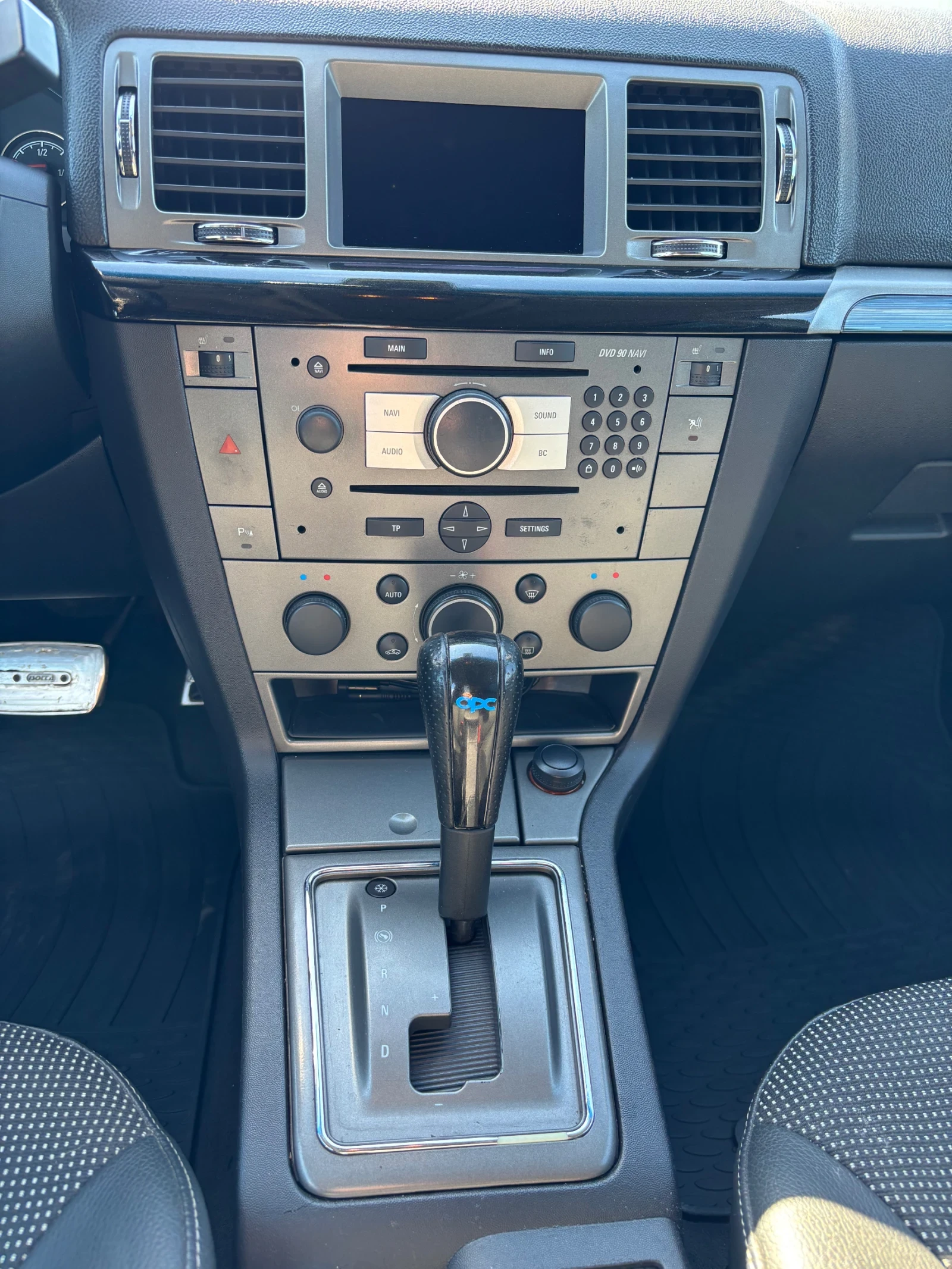 Opel Signum 1, 9 CDTI -150к.с Автоматик, снимка 10 - Автомобили и джипове - 54597447