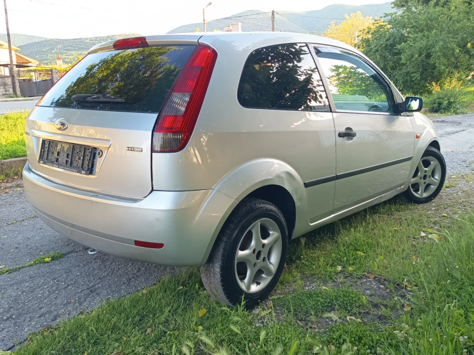 Ford Fiesta 1.6TDCI �������� | Mobile.bg � ����������� 4