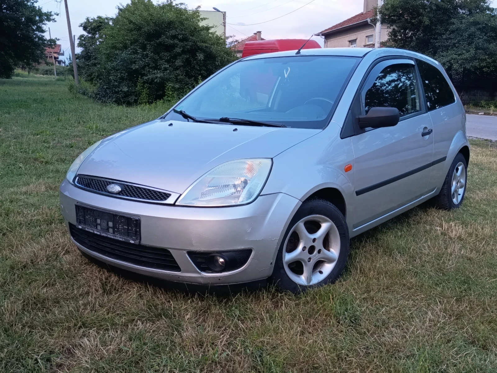 Ford Fiesta 1.6TDCI КЛИМАТИК, снимка 9 - Автомобили и джипове - 54716526