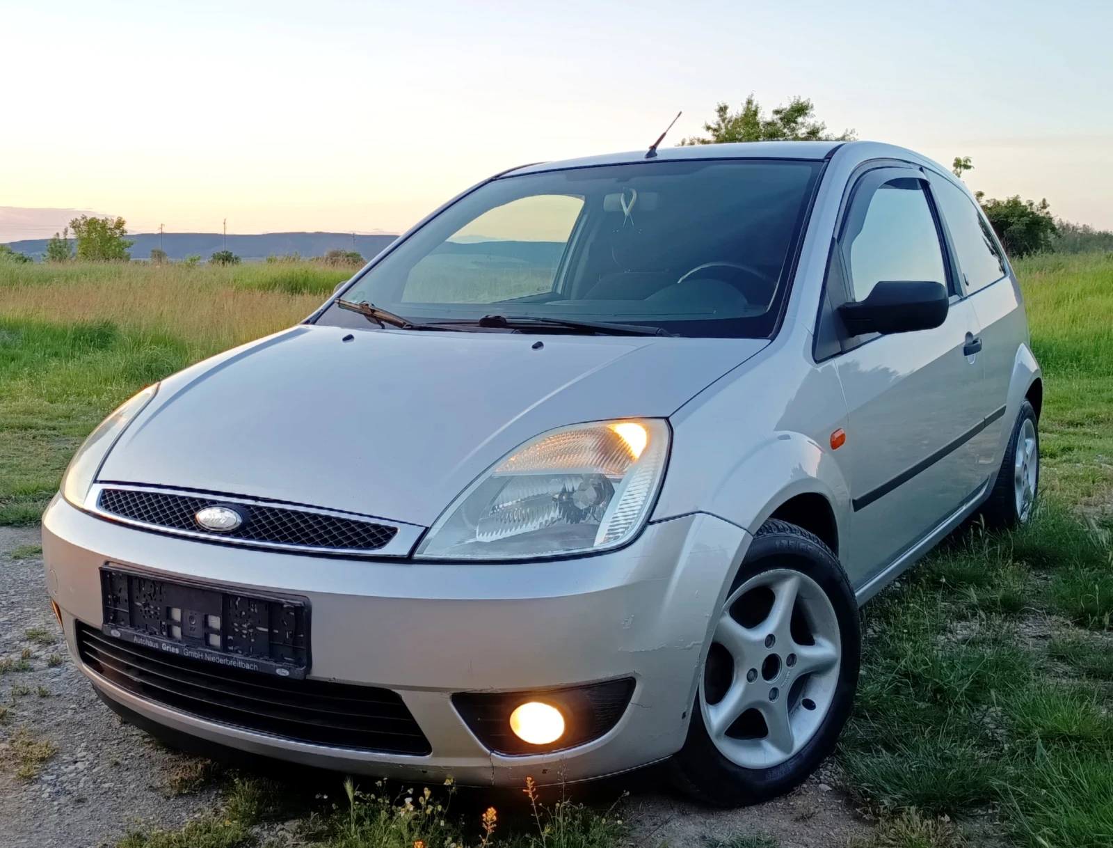 Ford Fiesta 1.6TDCI КЛИМАТИК ПОДГРЕВ, снимка 2 - Автомобили и джипове - 54716526