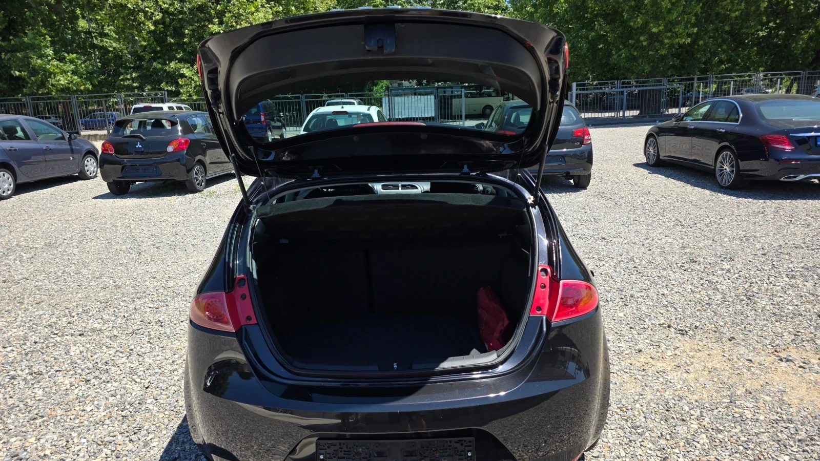 Seat Leon 1.6 GPL, снимка 15 - Автомобили и джипове - 54882066