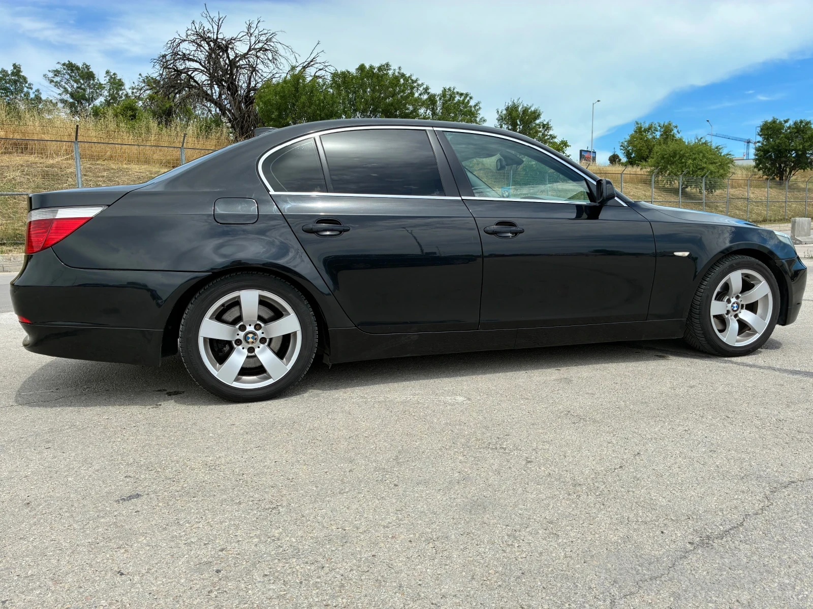 BMW 520, снимка 6 - Автомобили и джипове - 54944252