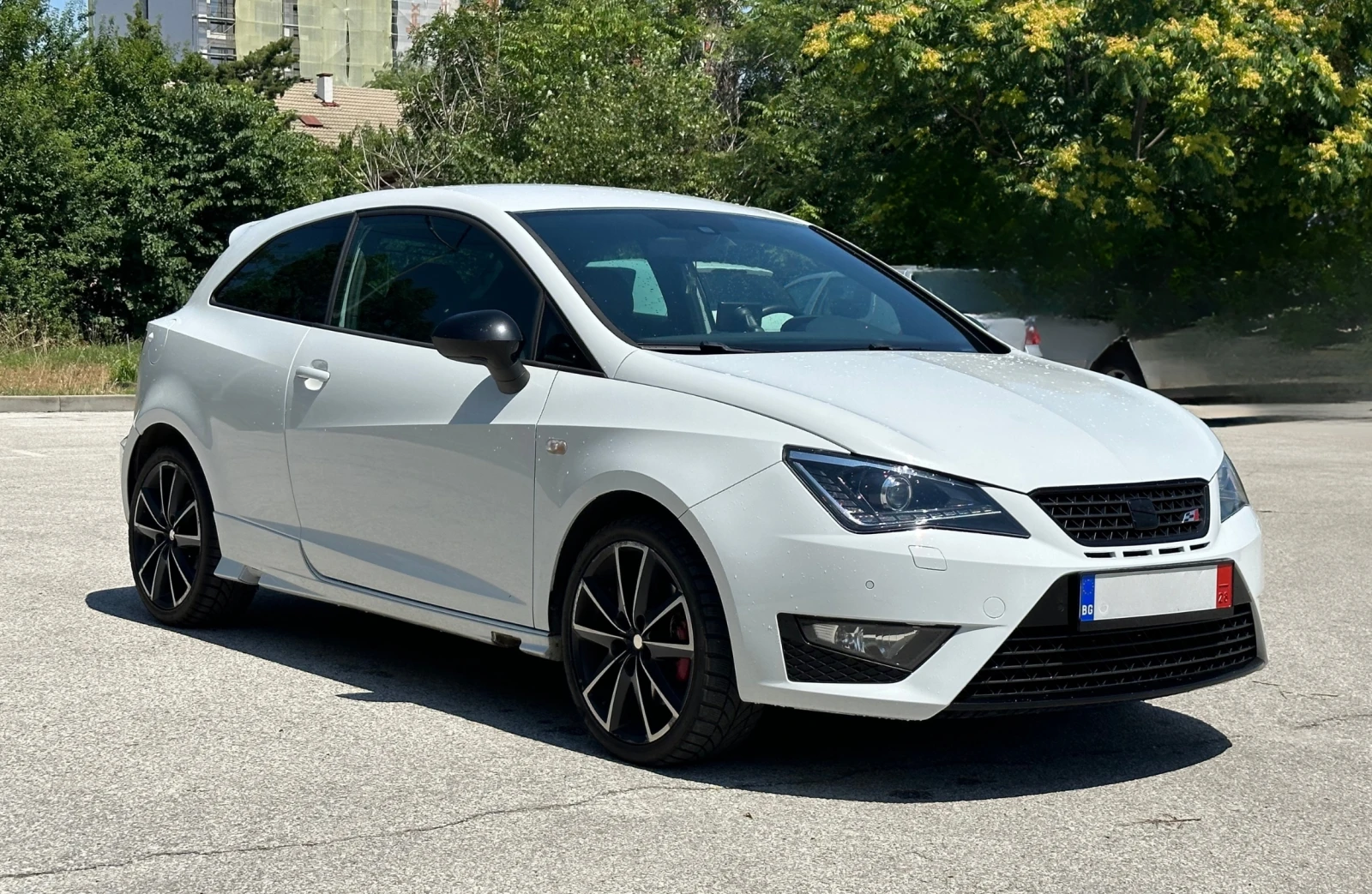 Seat Ibiza CUPRA| 2015| DSG АВТОМАТИК| ШВЕЙЦАРИЯ| ЛИЗИНГ, снимка 3 - Автомобили и джипове - 55191282