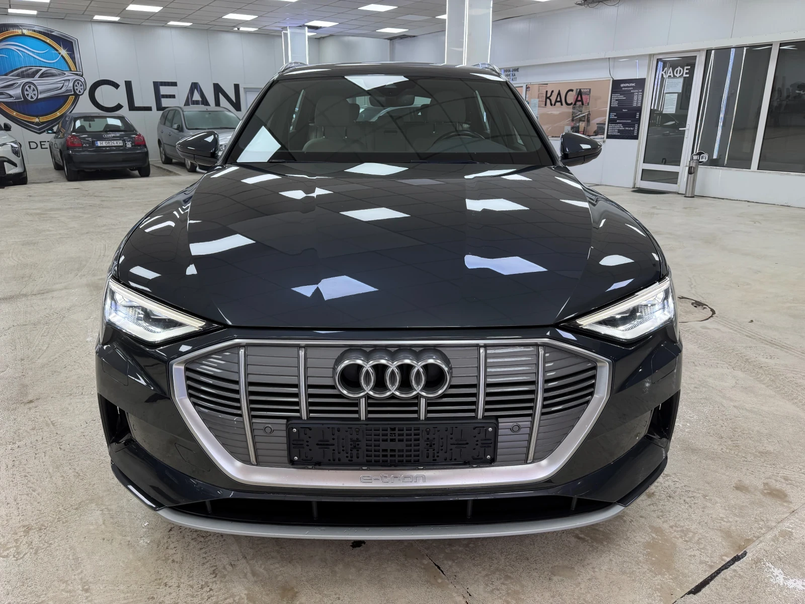 Audi E-Tron 50 quattro | 313 к.с. | 10.2021 г. | 130 000 км, снимка 2 - Автомобили и джипове - 56138325