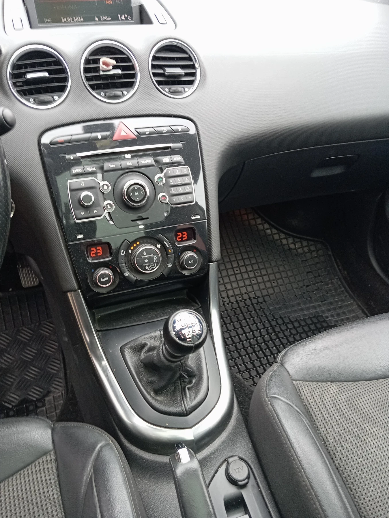 Peugeot 308, снимка 11 - Автомобили и джипове - 55437485