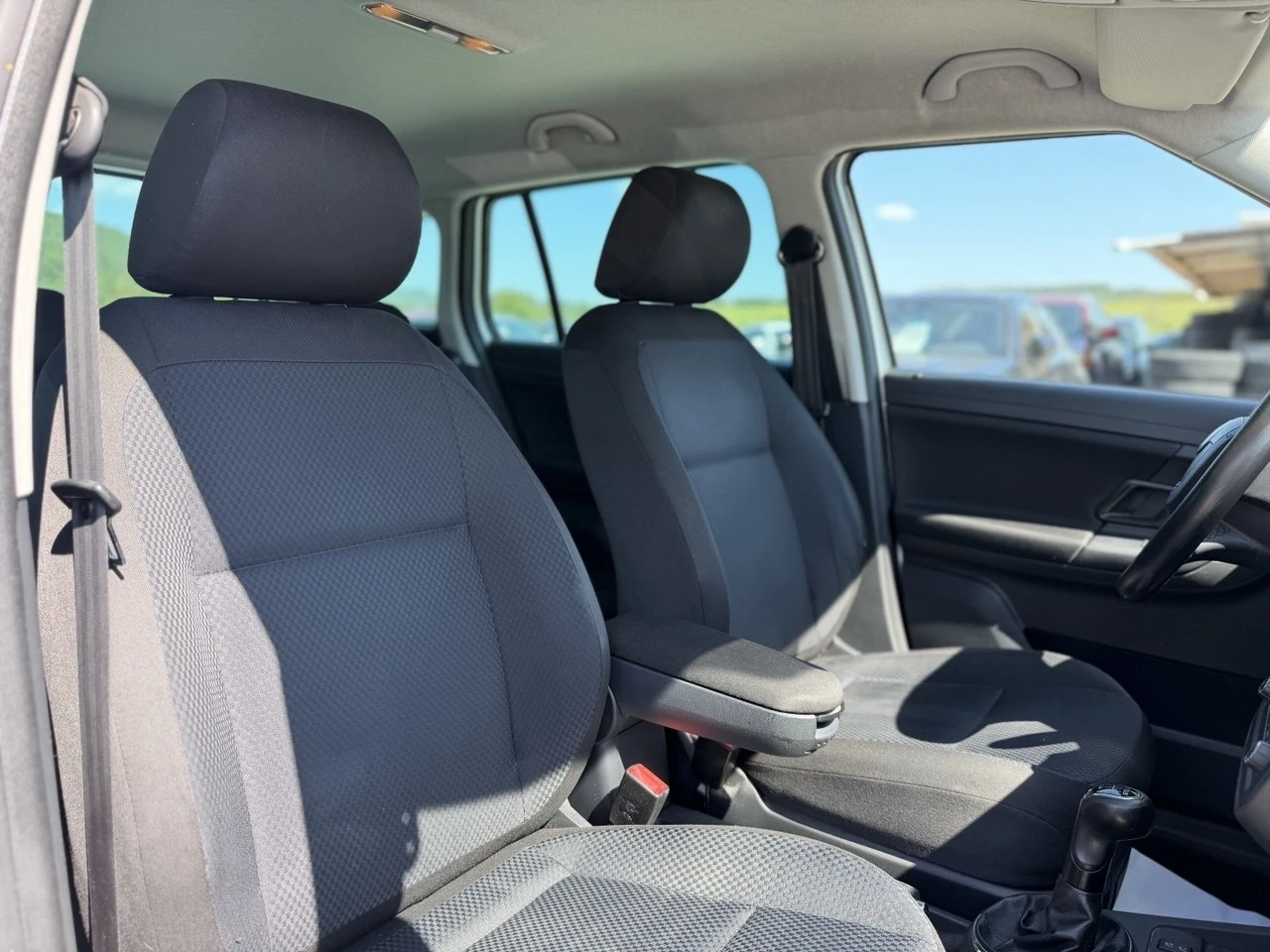 Skoda Fabia 1.2TSI 4 ЦИЛИНДЪРА, снимка 15 - Автомобили и джипове - 55450808