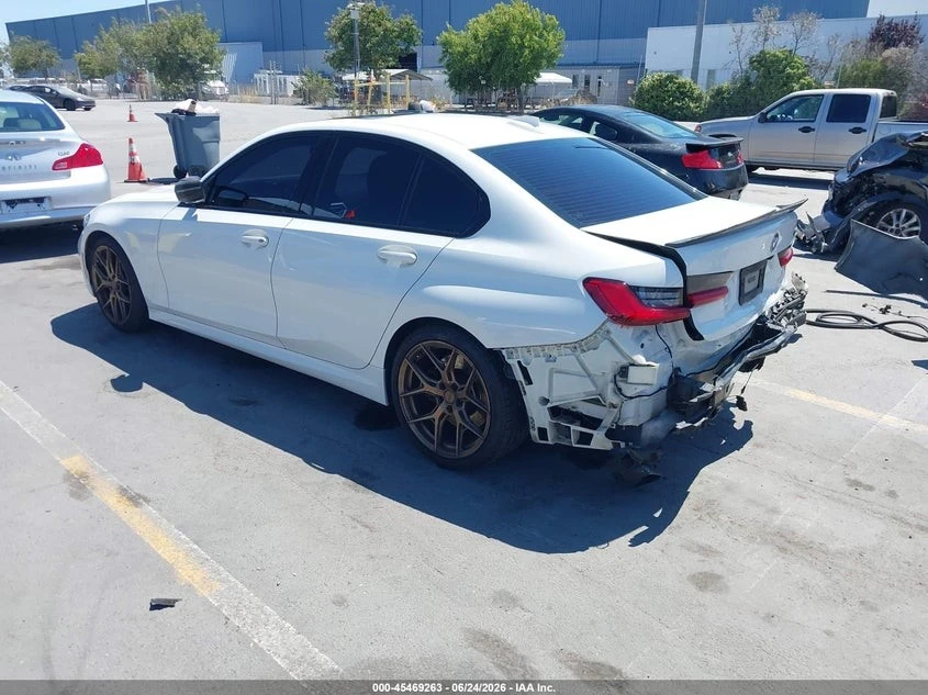 BMW 340 MPACK* HEADUP* HARMAN* AMBIENT* KEYLESS, снимка 4 - Автомобили и джипове - 55523253