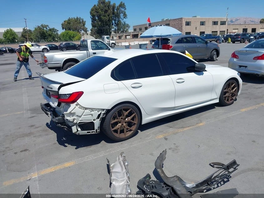 BMW 340 MPACK* HEADUP* HARMAN* AMBIENT* KEYLESS, снимка 6 - Автомобили и джипове - 55523253
