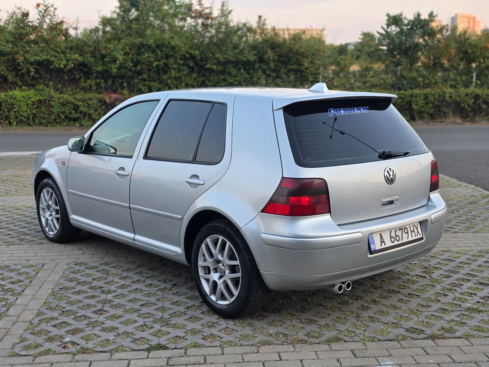 VW Golf 1.9 TDI 101 коня , снимка 4 - Автомобили и джипове - 55605468